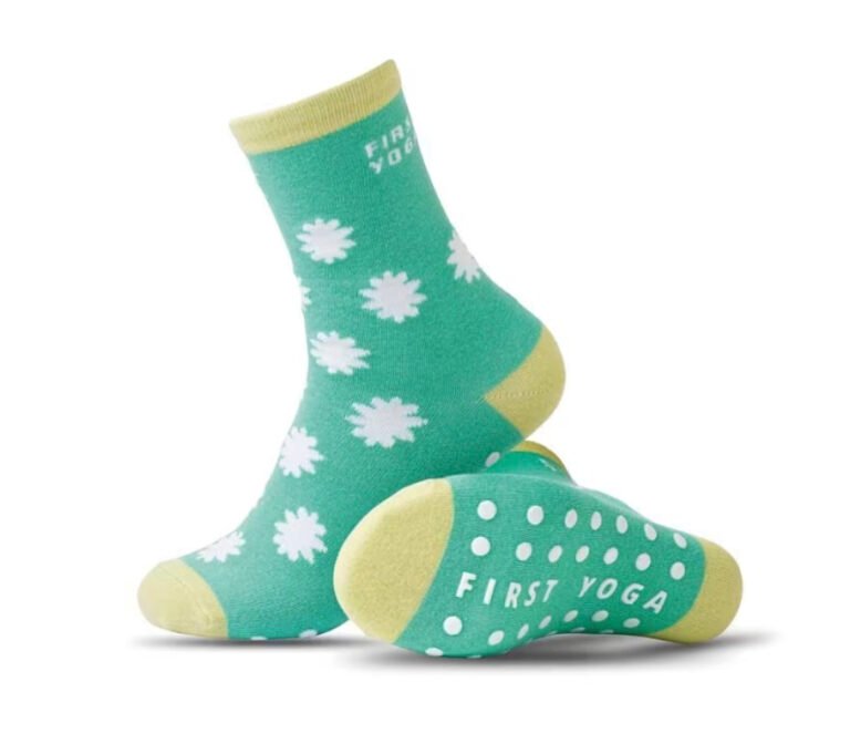 Chaussettes antidérapantes personnalisées : l’accessoire corporate qui allie sécurité et image de marque